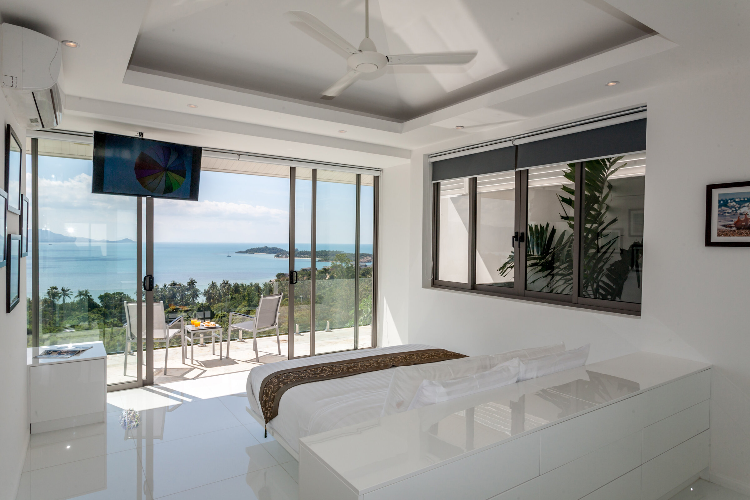 Villa Daizo outdoor balcony breakfast spot with panoramic views